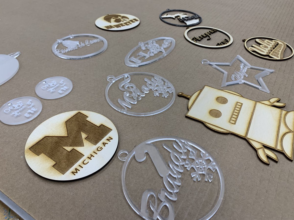 Illustrator assessment - create an ornament utilizing 5 components learned.