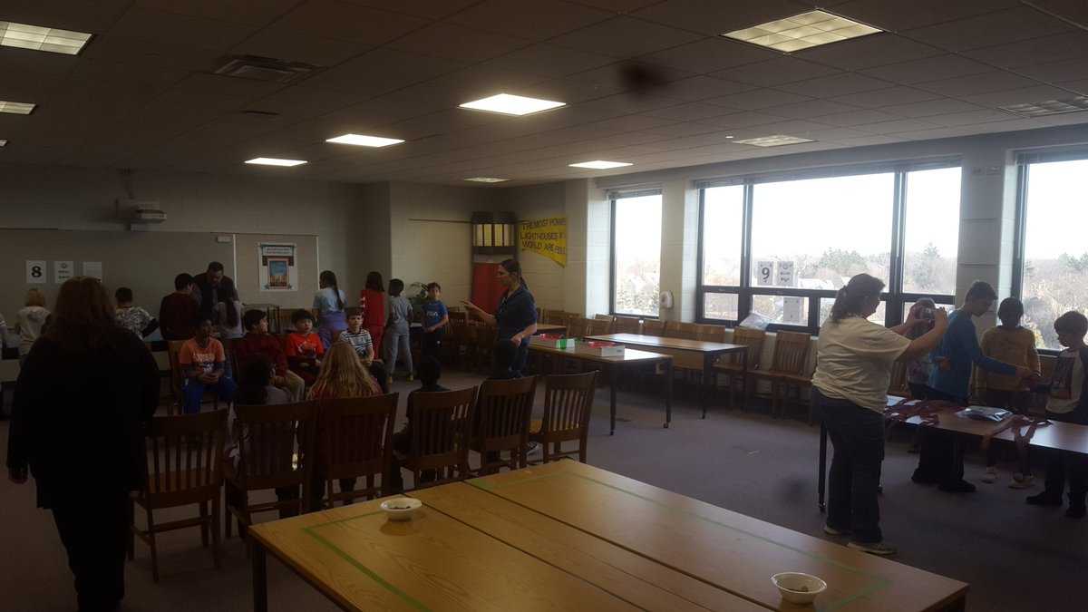 Thanks to the Maercker PTA for setting up and running our school wide reward with "Minute to win it." #D60LEARNS