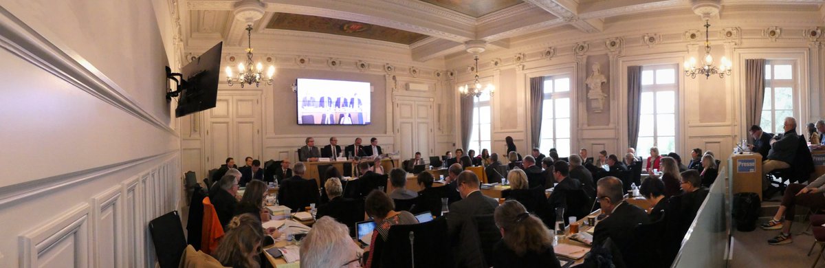 Les élus <a href="/Departement_AIN/">Département de l'Ain</a> siégeaient en session à l'occasion du Débat d'Orientations Budgétaires 2020. 
▶️A retenir : 
✅0 augmentation d'impôt pour la 5⃣e année consécutive 
✅132 M€ d’investissements inscrits pour 2020
✅34 M€ de dette en moins en 2019
ain.fr/orientations-b…