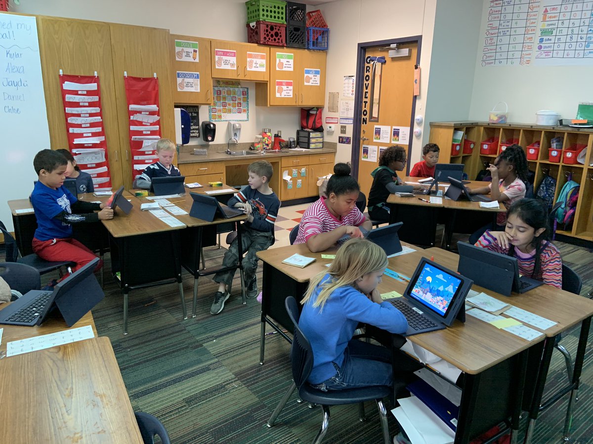 MrsGutierrezCCE's tweet photo. Playing Time to Climb with @MrsYose and @ChristinePyron class to review what we learned about the holiday in Australia! #CCE12Days https://t.co/z5ikbNtSRH