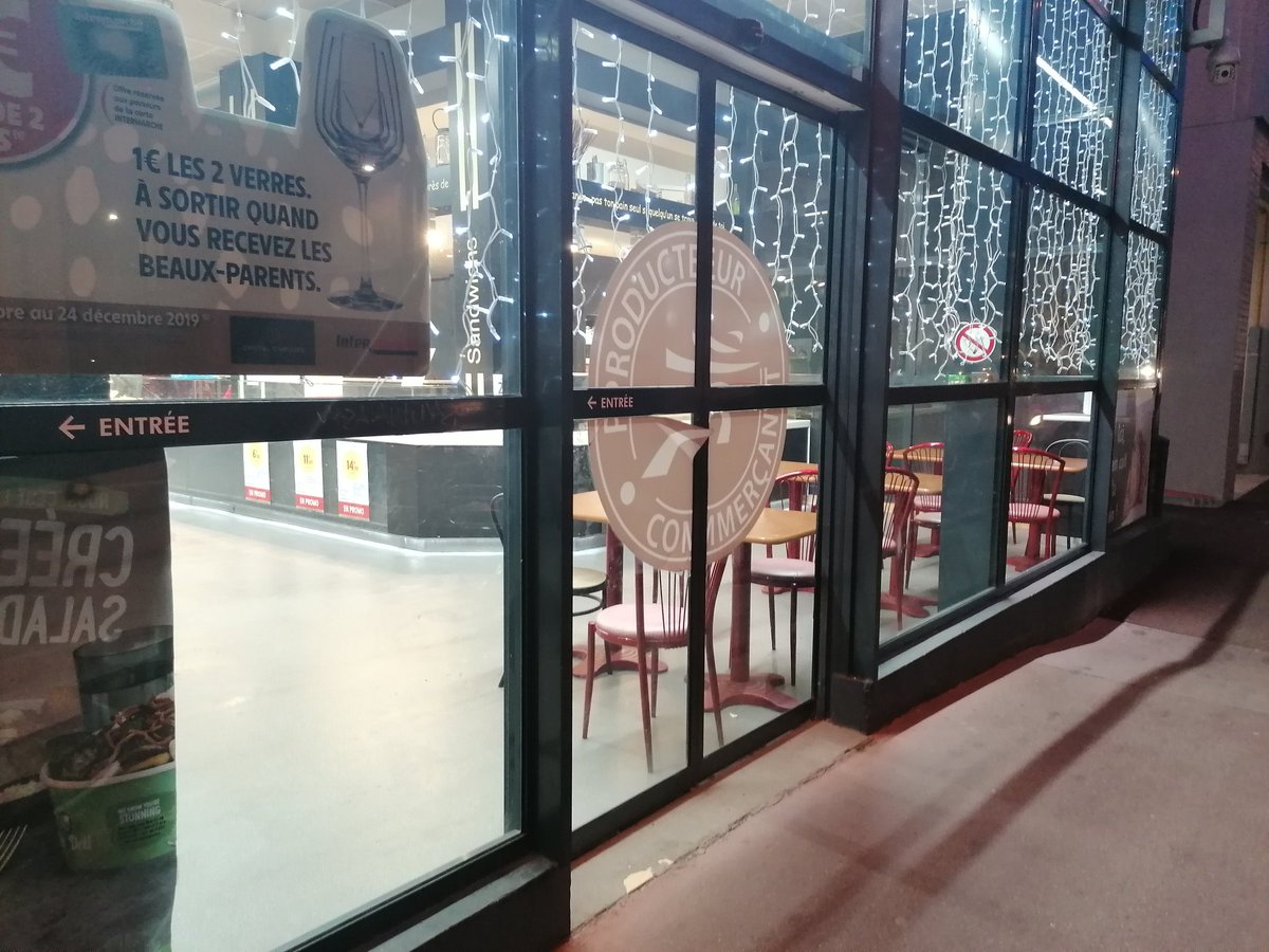 AlexEM34's tweet photo. @CNIL @intermarche Aucune mention concernant les droits d'accès et rectification aux données !!!! Visiblement chez @intermarche la @CNIL on connaît pas 😱 https://t.co/8LhDylbRJ2