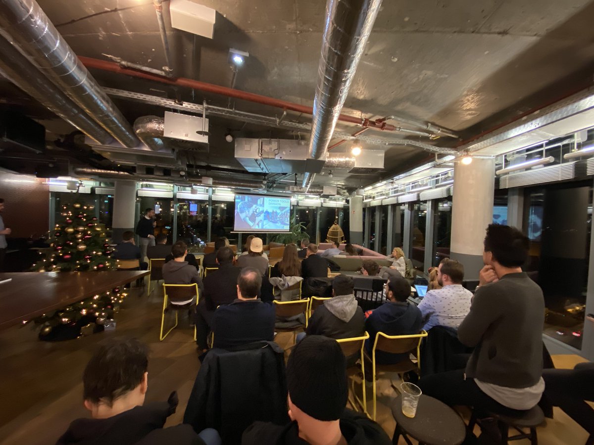 zwitscherMe's tweet photo. Great Xmas #startupharbour #meetup at #weWork bringing an exciting year to an end! Great to have @BoschPowerTools with us giving insights in opportunities in digitalisation! Keep in mind: applications will open again 2/2020 #likeabosch #startup #powertool #bosch https://t.co/QOtyzGte1I