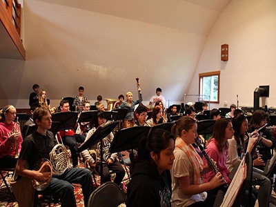 BinaryRecording's tweet image. 38 young High School musicians recording in studio B at Binary Recording Studio binaryrecordingstudio.com #binaryrecordingstudio #bellingham #music #bellinghamrecordingstudio #instrumentals