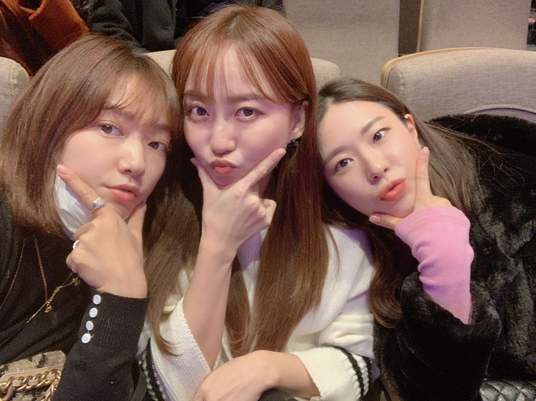 PSH_Philippines's tweet photo. #Repost sarahmoon0217 IG 12.17.19 .
올해 콘서트 도장깨기 마지막
예쁜 너희 덕분에 꿀주말♥ .
#191207 #일곱번째 #WEARETHENIGHT #위아더나잇 #무대영상너무예쁜데못찍어서아쉬움 https://t.co/gnfDa2EB55