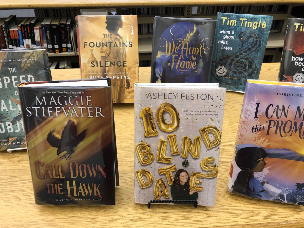 KatieRainer1's tweet photo. Come by and find the perfect book for the break! We have lots of great books looking for just the right reader 📚😍 #booksforthebreak #AJHSlibrary https://t.co/44hZwV8Xwl