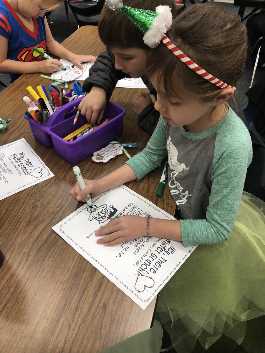 owens_class's tweet photo. Grinch Day fun! https://t.co/RF5AjRdpnK