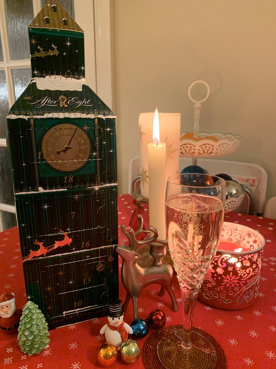 flybyday63's tweet photo. Just one more thing:
I’m leaving tomorrow evening for a 7 day backtoback JFK-BOS, and not sure if the best is to eat tomorrow 7 chocolates or eat them when I come back on the 24th? No room in the suitcase to take it with me.
Any suggestions? 
#AdventCalendarProblems 🤔
😋😋😋 https://t.co/zwvnzjnCRF