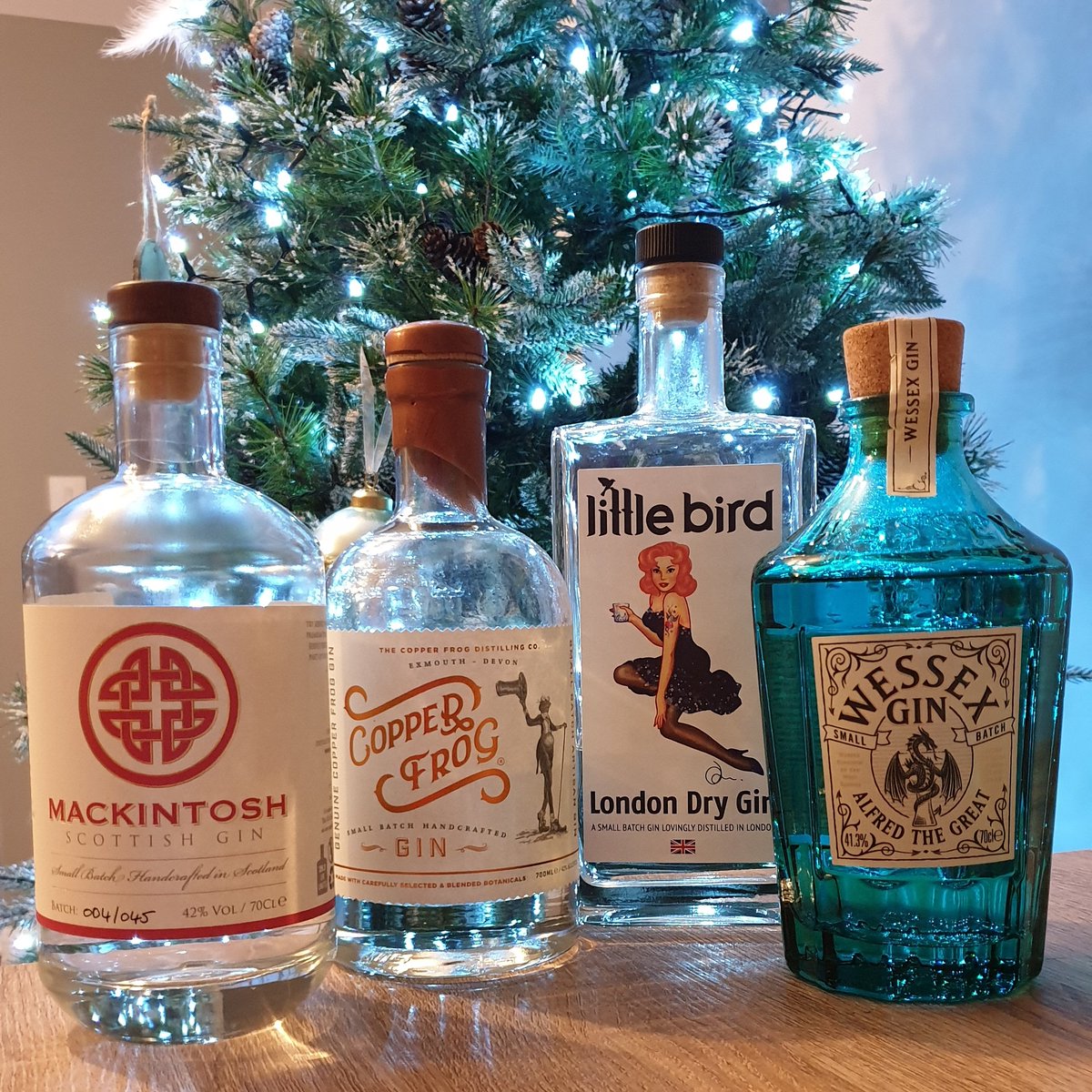 MartinH47100702's tweet photo. My top 4 gins. @WessexGin @CFDistillers @mackintoshgin @littlebirdgin 
Would have a top 5, but cant decide on the fifth.
#gin #ginandtonic #ginstagram  #ginoclock  #ginlover #ginaddict #ginlove #gincollection #lovegin #itsginoclock  #gins #ginfriends #gintasting #gingoals #topgin https://t.co/gjZ0FQb5Qw