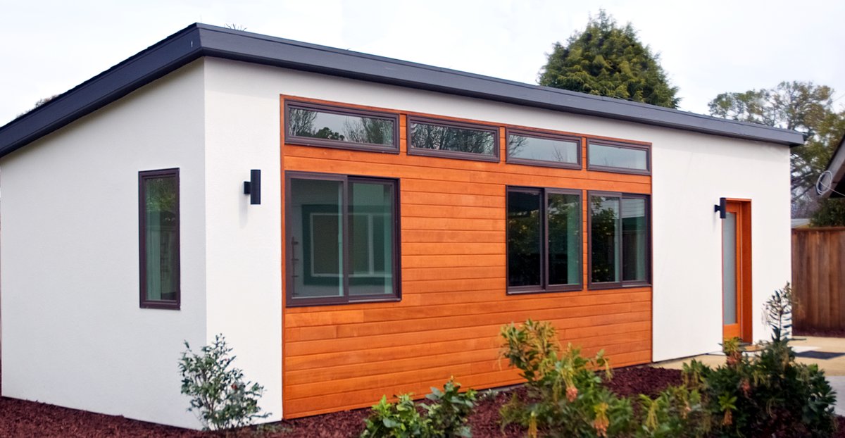 Featuring <a href="/ModernEmpathySF/">Modern Empathy 🏘️</a>'s Nano unit for this #CasitaTuesday! <a href="/CityofSunnyvale/">City of Sunnyvale</a> provided the building permits in just 2 hours! The homeowners are keeping the rent below market for several years, and providing a home to a suicide prevention counselor. 🏡 #ADU #Casita