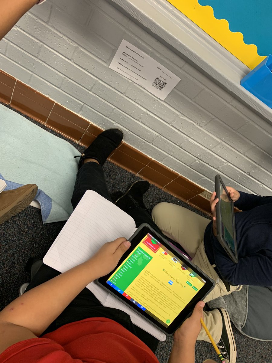 VanesaRDuran's tweet photo. Christmas around the world! We learned about how different countries celebrate Christmas and used a KWL Chart and a Venn Diagram to organize and show our work and findings! @HaysSTEAMshines #shineAVID https://t.co/qdrPIOuY3C