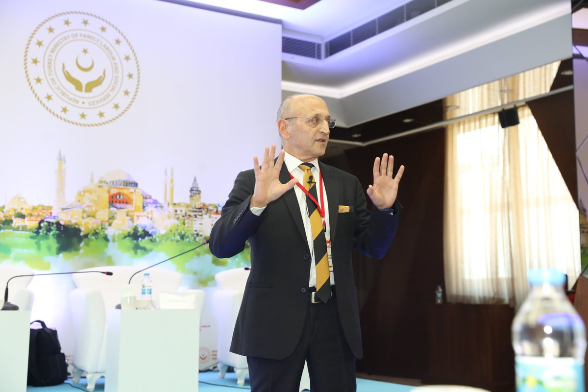 ally4future's tweet photo. We hosted Faruk Cengiz Tekindağ and 
Serdar Kabukçuoğlu in the session regarding Project Development &amp; Management.
@ZehraZumrutS @ailevecalisma @ksgm_acshb #Ally4Future https://t.co/0kkHHumA3H