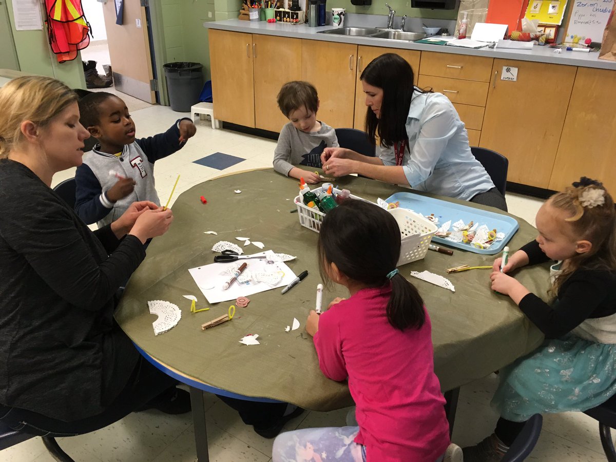 a_smithed's tweet photo. Thanks to all our parent volunteers who made our Art-O-Rama run so smoothly. @StGeorgeOCSB https://t.co/J5lAjEf4Dg