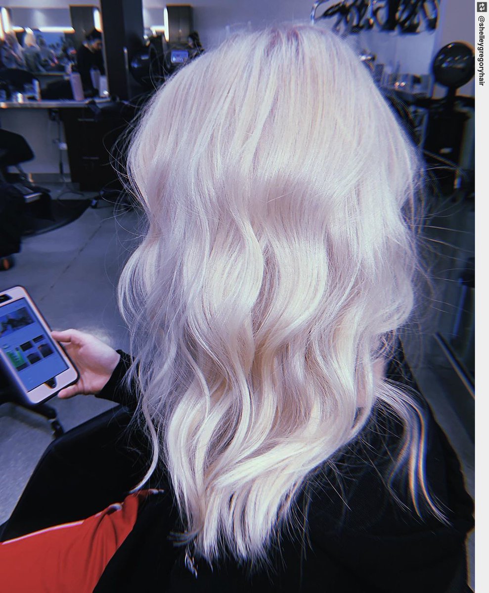 betrendsetters's tweet image. Forever craving the purest platinum ❄️❄️❄️ #doubleprocess #studioblonde #ittakesapro #hair #hairstyle #haircut