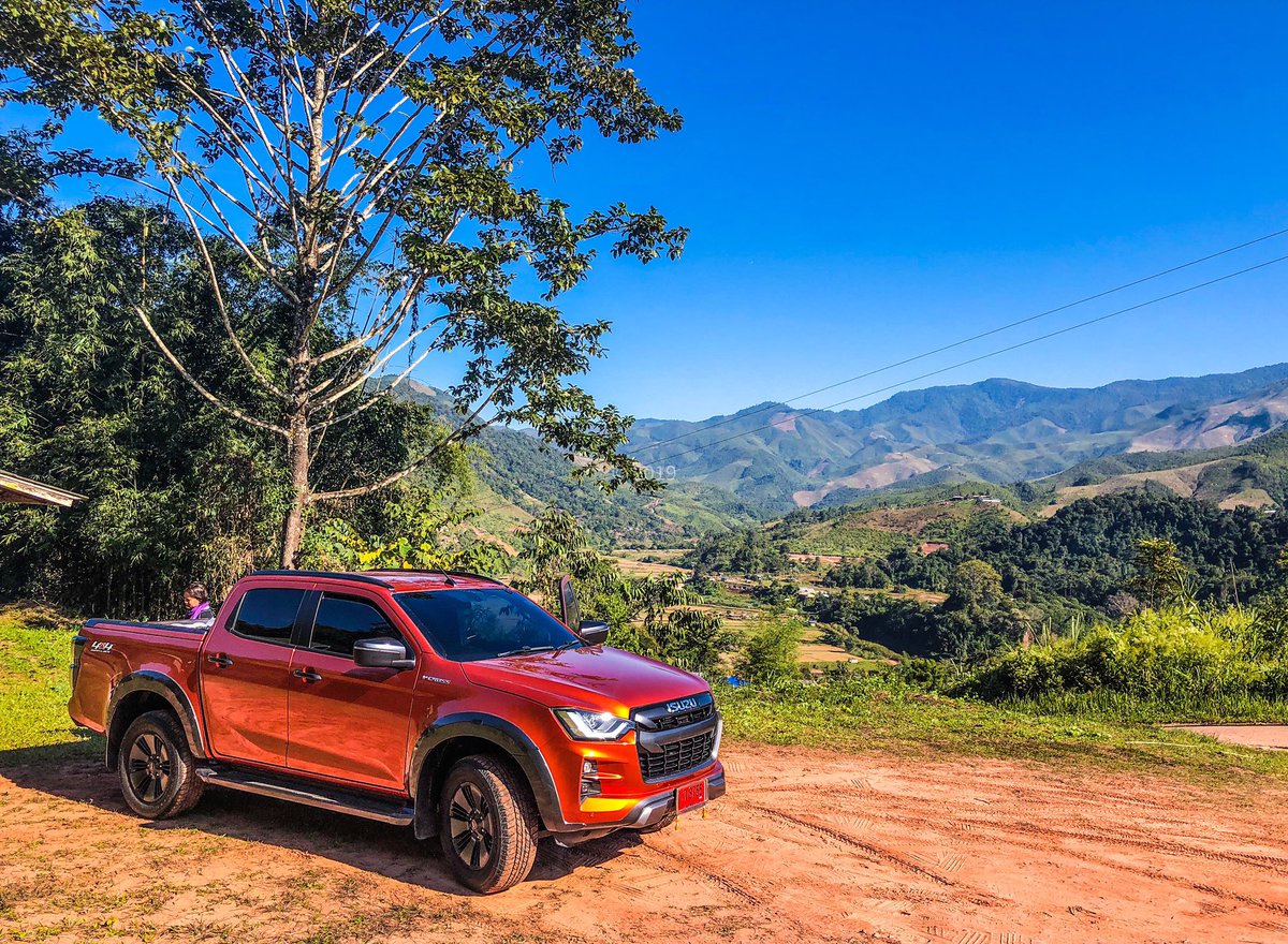 oathaley's tweet image. น่านไง