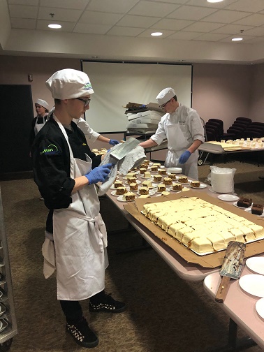 lmhorg's tweet photo. Thank you to the culinary students at Eudora/DeSoto Technical Education Center and instructor Jack Low for sharing your skills with us for the annual LMH Health holiday meal. The team assisted Unidine Chef Andy Theroff and Cook Steve Campbell for a successful event! #TastyTuesday https://t.co/5jD5nskOOh