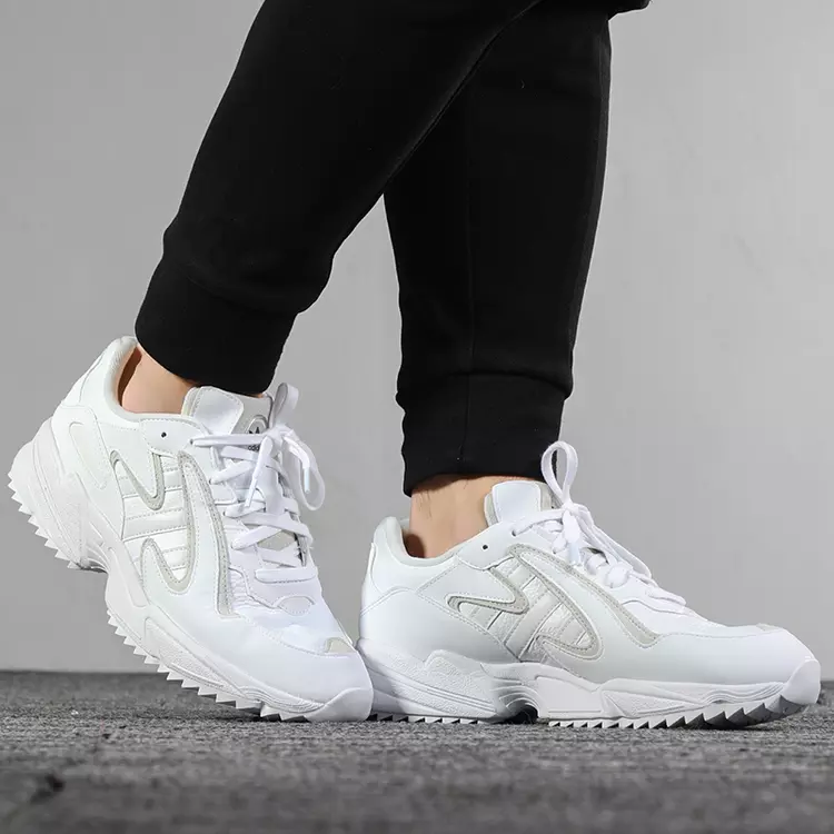 Kicks Deals Canada Save Yourself Or A Loved One From Disruptors With This Simple Primarily White Colourway Of The Chunky And Rugged Adidas Yung 96 Chasm Trail That Can Now Be