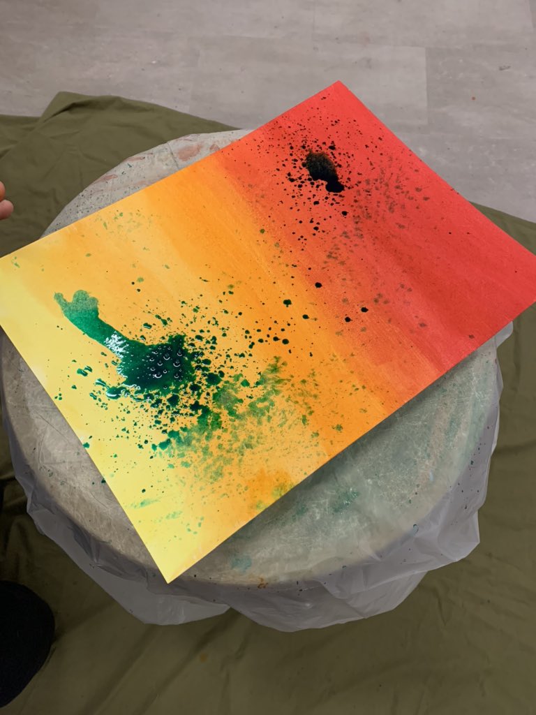 m_hauske's tweet photo. AP Drawing student making marks through drumming. Thank you @CoppellHSBand for loaning the drum #CHSArt #CHSHome #APDrawing #ExperimentalMarks #ProcessDocumentation #SustainedInvestigation https://t.co/7yyZaIzqj0