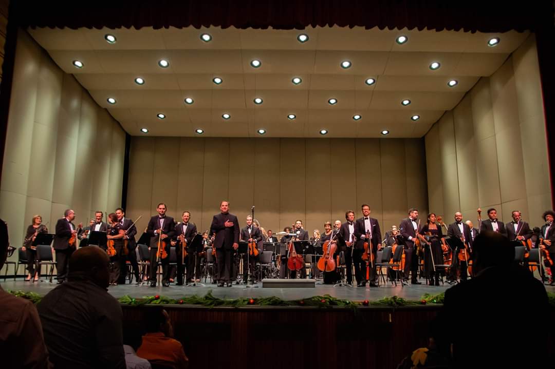 TeatroUPRRP's tweet photo. ¡Todavía celebrando el gran concierto de aniversario que nos regaló la Orquesta Sinfónica de Puerto Rico! #TeatroUPR #80Aniversario
Fotos por: Yaimee "Nutty" Marie Serrano https://t.co/OuCwMuzhG7