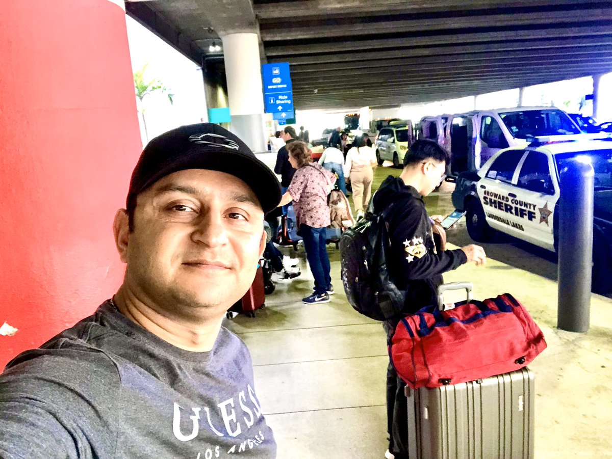 FaisalIqbalCric's tweet photo. After a long Flight Landed 🛬 🇺🇸 finally Allhumdullah ☺️ at #FortLauderdale 🏏 #USOpenT20 🧿😎 Nice and warm.. 🌞 https://t.co/zo6ANExct4