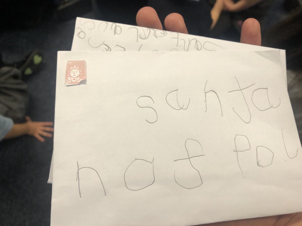 denisemburgess's tweet photo. Our reception children wrote to Santa today however they did not expect him to turn up and be able to hand deliver their letters! https://t.co/AdnZn4Czpa