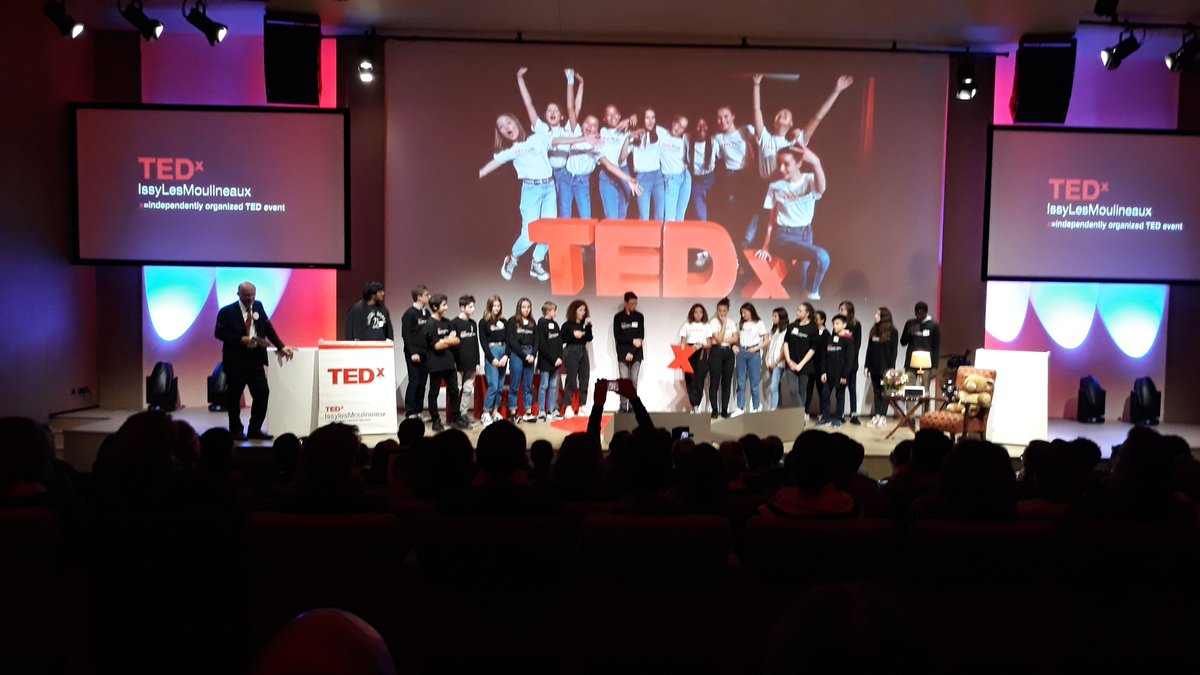 TEDxSaclay's tweet photo. #SharingTEDx Fin de le première partie. Les Jeunes de @TEDxKidsIssy passent la main pour 2020 😉; Impatient de voir la nouvelle édition et Souvenirs Souvenirs ...
cc @tedxIssy #TEDxIssy #TEDxKidsIssy https://t.co/VViz4n98Re