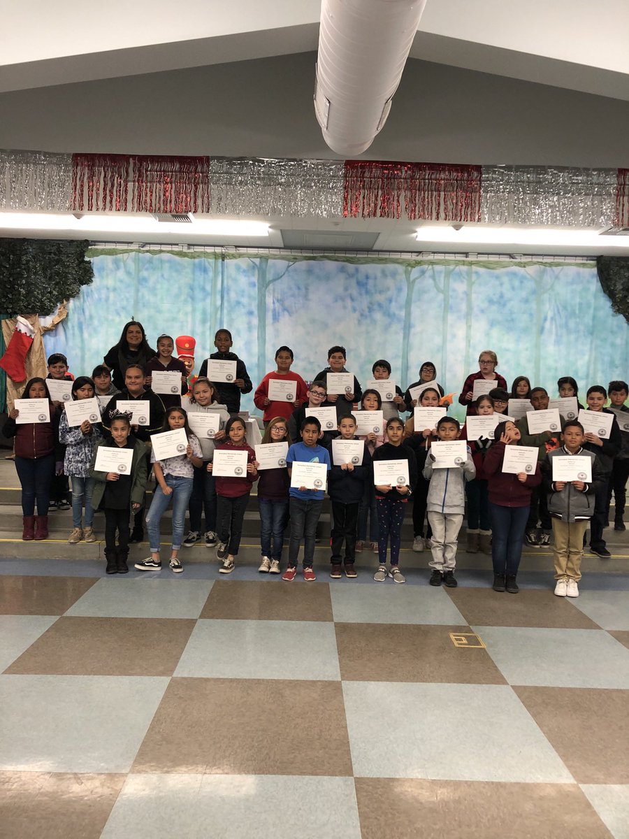 pdenton75A's tweet photo. A roar for the tiger spellers at RES! Great adventure supporting these courageous cats! #RomoGrows ⁦@RomolandTigers⁩ ⁦@mvesmustangs⁩ ⁦@HarvestHawks⁩ ⁦@BRESBulldogs⁩ ⁦@ChaseScorpions⁩ https://t.co/73Wu1dOv3D