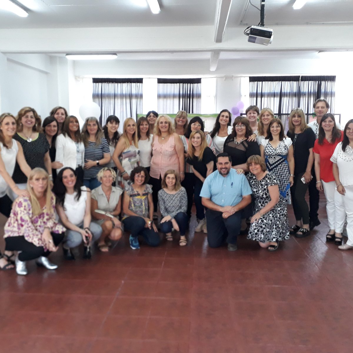 miriciocci's tweet photo. Cerrando el año con mis equipos directivos.  Un placer trabajar juntos
@JDiegep 
@Primaria_BA https://t.co/cgRcgAtPAC