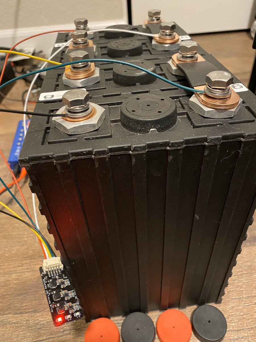 AD6DM's tweet photo. Find balance. Share the positive energy. Gain power for your day. ππ #LiFePO4 #BMS #activebalancer #hamradio https://t.co/wxbMJdXWTF