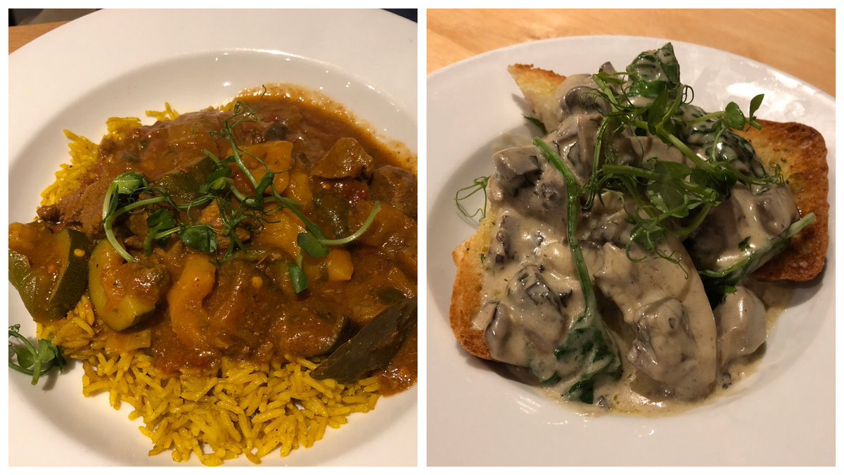 DevonFoodLovers's tweet photo. Really impressed with the food @Blueballpub1 nr @SandyParkExeter the garlic mushrooms were superb ! Under a new landlord &amp; well worth a visit @diningdevon https://t.co/uKrQGpeANa