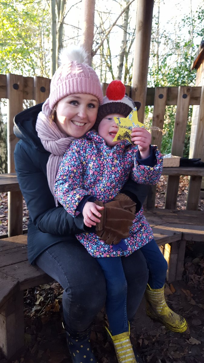 BranchingOutUH's tweet photo. It was an afternoon full of Christmas wishes and hot chocolate. @UptonHeathCE #christmaswishes https://t.co/MiEz5tlgis