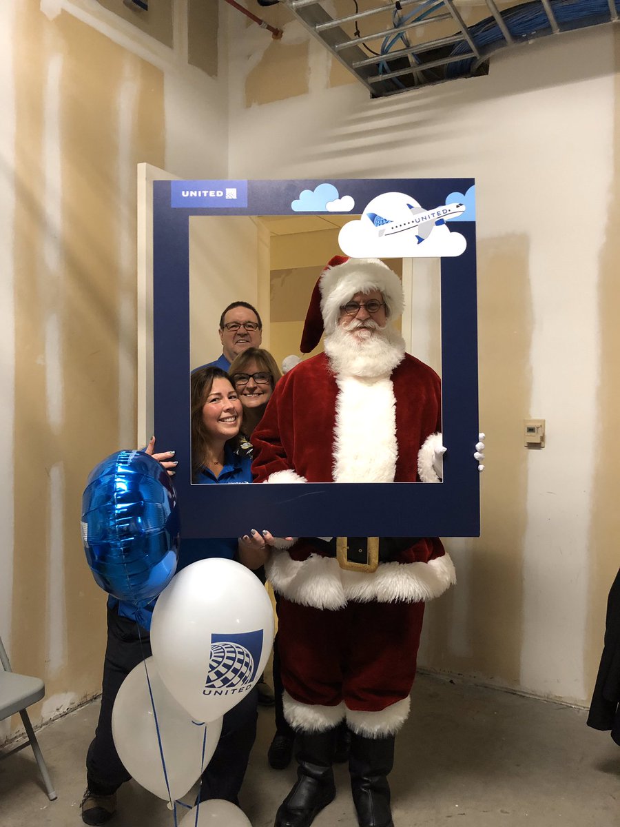 KarenLoess's tweet photo. Santa visits the RDU safety fair #unitedsafety https://t.co/4i1BMiQTIC