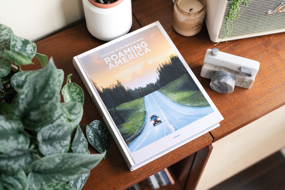 reneeroaming's tweet photo. Looking for a last minute gift idea for someone who loves road trips, nature, and photography? #RoamingAmerica would be the perfect fit! Click here for info on where to buy: https://t.co/6zJDJnVNr9 (FYI - Amazon has it on sale right now and it's available for Prime delivery!) https://t.co/EmHxeUWHPs