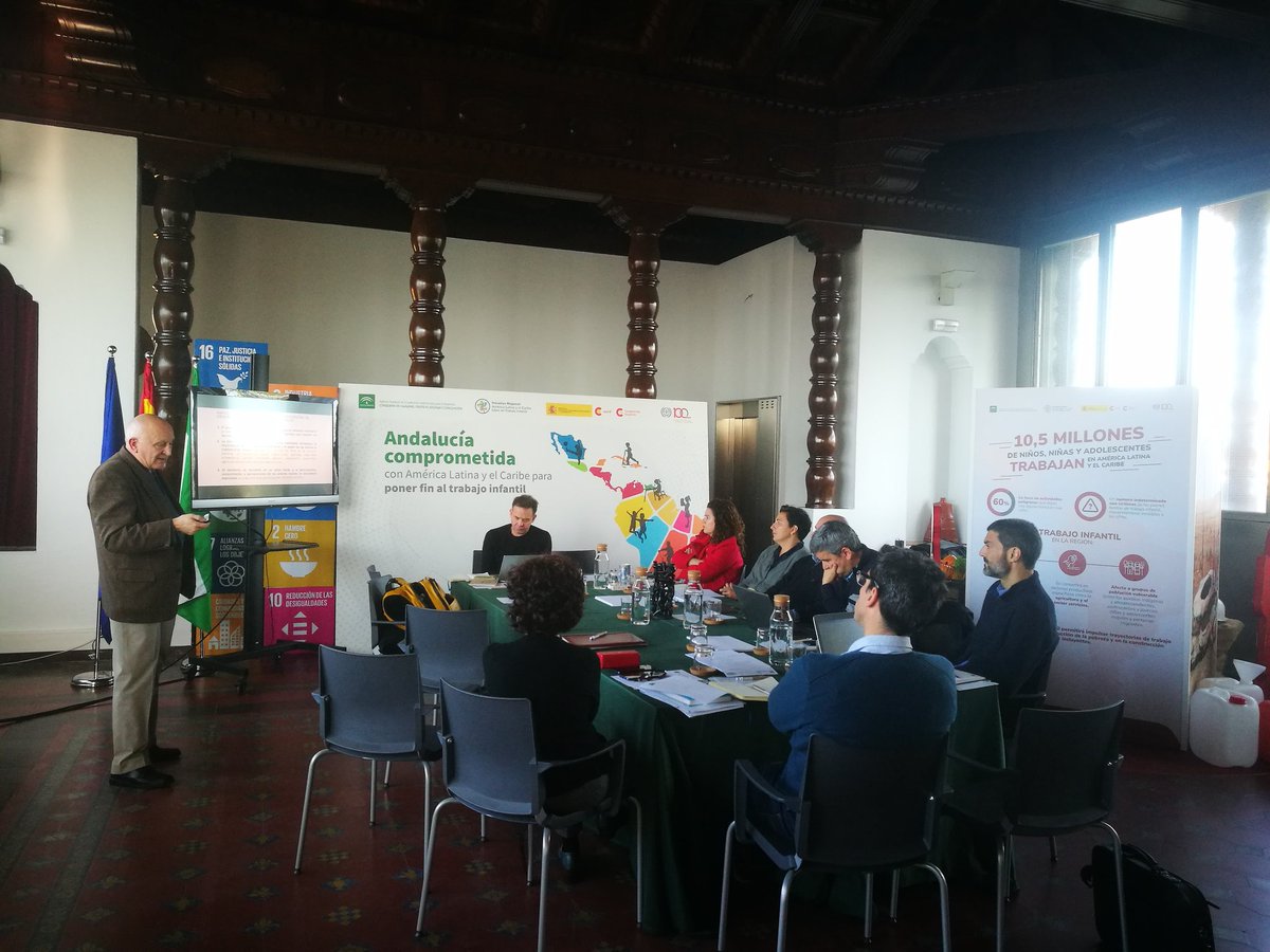 javiserranokat's tweet photo. Hoy, en la sede de @CooperacionAND, realizamos una reunión de articulación entre actores que apoyan el proceso de desarrollo territorial en Barahona y Pedernales, RD: @FAMSI_Solidario @FundacionETEA @CooperacionAND @UNDP_ART #OD17 https://t.co/kKDsPJDFCf