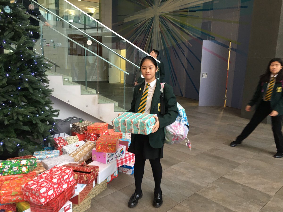 MrsDunnRE's tweet photo. Our students and staff are awesome! Approximately 200 shoe boxes put together for the homeless. So much care and effort has been put into this Advent appeal. Thank you to everyone involved 🙏🏼❤️  @REArchbish  @archbishopmghs https://t.co/8b09dMuh4z