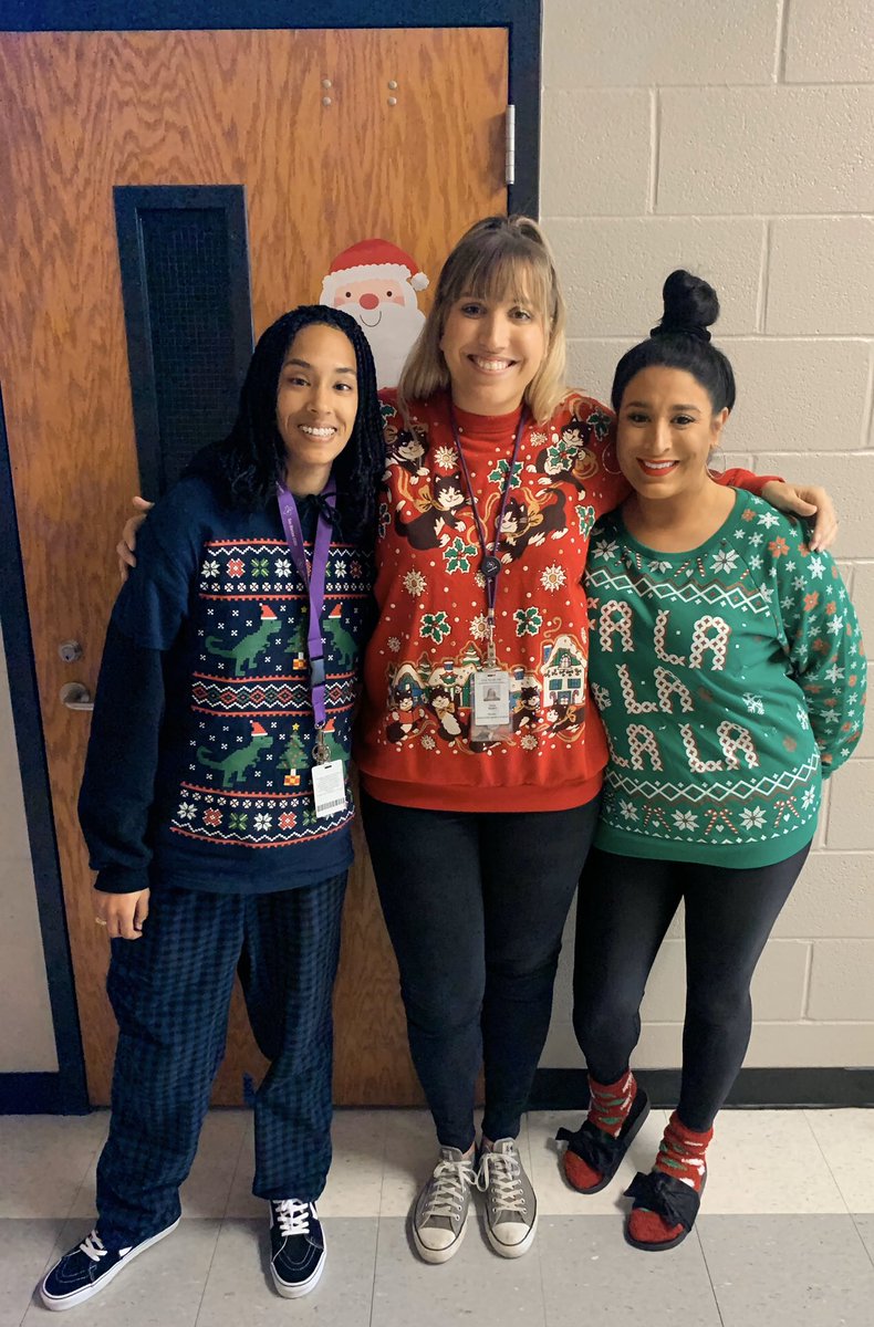 ‘twas three days before winter break..🎄❄️🎅🏽 #pajamaday #holidayspirit #sciencesquadsleighs