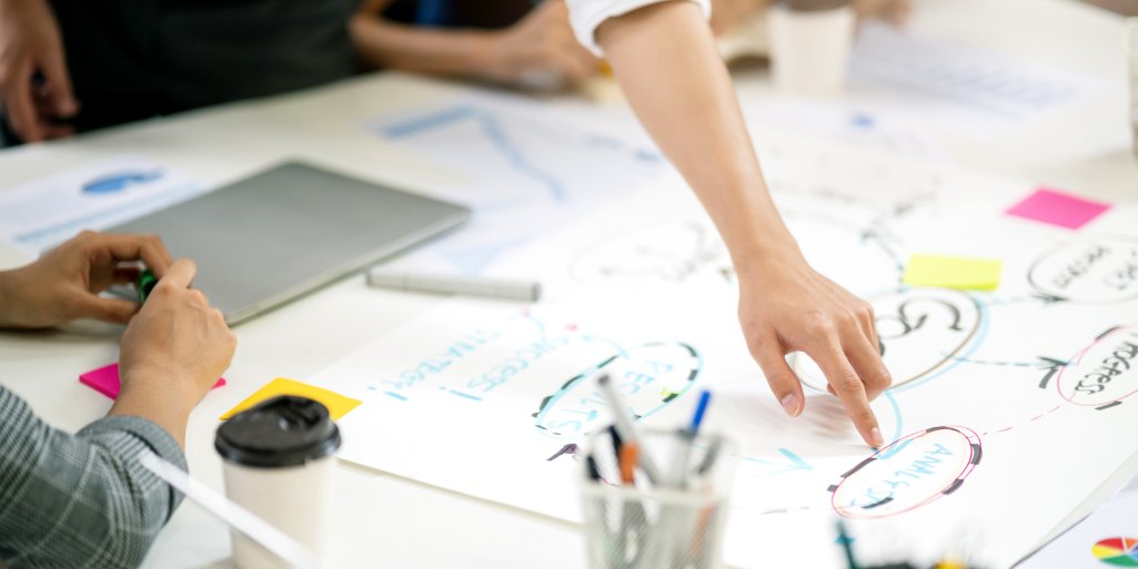OneReach's tweet photo. Conversation design skills are in demand. Here’s one thought leader’s perspective on getting started with conversation design using data-driven, tested methods: https://t.co/qp61PARLTC
#conversationtools #design https://t.co/WEqHVcfApt