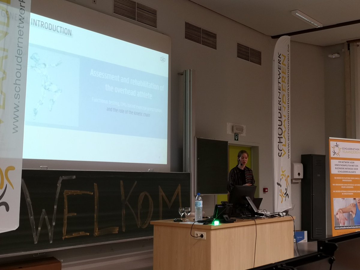 @DorienBorms1 👉 Congratz with your PhD title. Well deserved! As she proves right now in Ghent for <a href="/SNVlaanderen/">Schoudernetwerk Vl</a>.