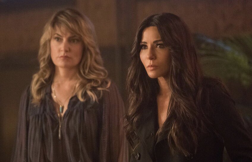 falicewise's tweet photo. the finest ladies of riverdale 🤝 simple as that 🤝 https://t.co/i9FdLT4eES