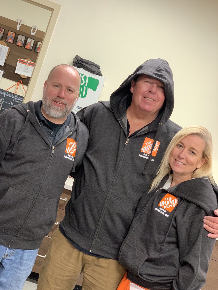 ladybeav82's tweet photo. Every associate @WinderHomeDepot  got an RTIC cup as well as these AWESOME zip up hoodies for Christmas this year! Great way to kick off our Days of Christmas cheer! @BrentNorwood2 @GPenoncello @amosbrandi @mlindsey1223 @KathrynEpps3 @Lizanderlawren2 @CharlieHHong @emeneker6979 https://t.co/ILjhonxL6i