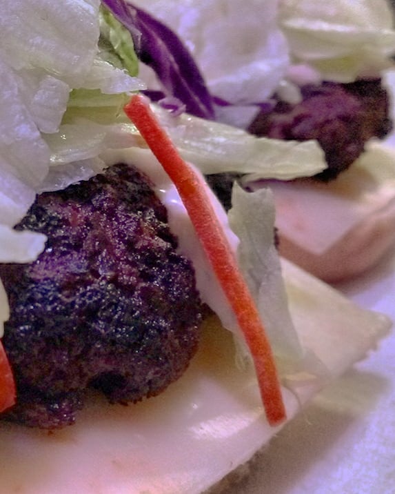 CherryGryffon's tweet photo. When the hubs says he wants cheeseburgers, he gets cheeseburgers. Pan grilled w/herbs & roasted garlic, topped w/the hubs's choice of salad, habanero pepperjack cheese, & my #freetotry sample of @twistedranchstl in the black peppered parmesan flavour. #cheeseburger #twistedranch https://t.co/DwRn4FGtvj