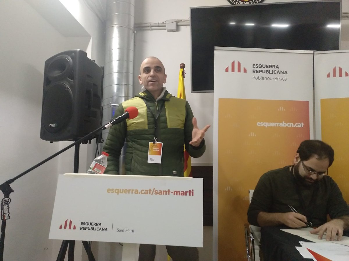 ERCSantMarti's tweet photo. @ERCPoblenou @ERCClotVerneda @JoventSantMarti @ERCbcn @Esquerra_ERC @joventBarcelona @JoventRepublica @joseldelga @kasmasnou @JoanCCanela @JordiRalloBCN @lourdesg2a Presentació de les Incorporacions a l’executiva comarcal de Sant Martí. Carlos Ayala, Silvia Tovar, Santi Romo i Jordi Soler. https://t.co/yCYAoWSZQ3