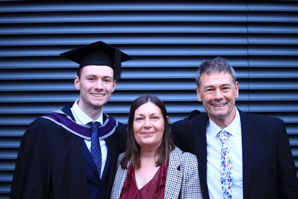 SportScienceGab's tweet image. Extremely proud to graduate from @lborouniversity with distinction in Exercise Physiology.