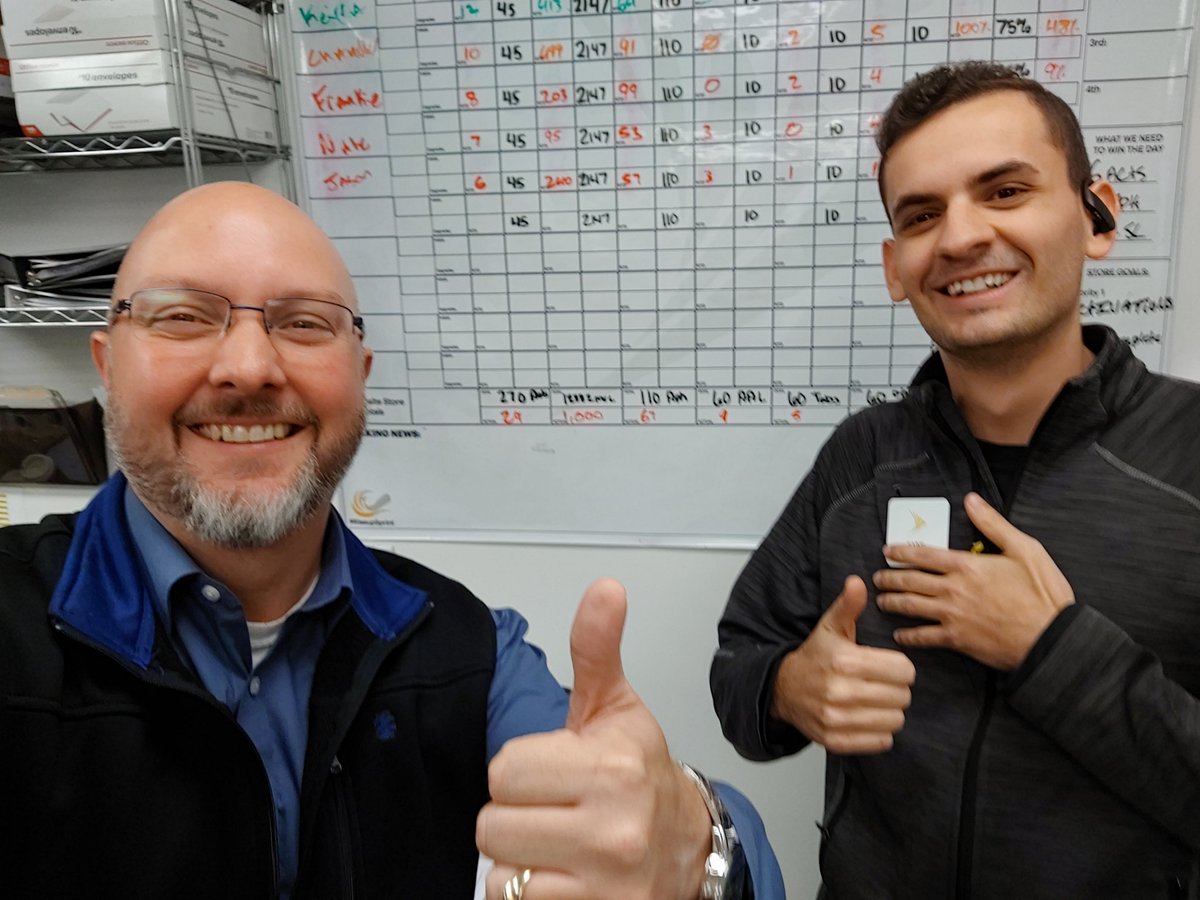 CoachBLong's tweet photo. Hanging in @geneva_il & let me tell you....big things are coming for @KaineGarcia5 and the team! They are going to sleigh ๐ท this holiday season. ๐
โ๏ธโ๏ธ https://t.co/TmOJWSR2oq
