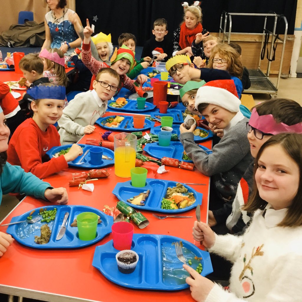 Another fantastic Christmas Dinner <a href="/PensansSchool/">Pensans School</a> thanks to the wonderful staff and very festive children! <a href="/EdTransform_UK/">EdTransform</a> @PensansLime