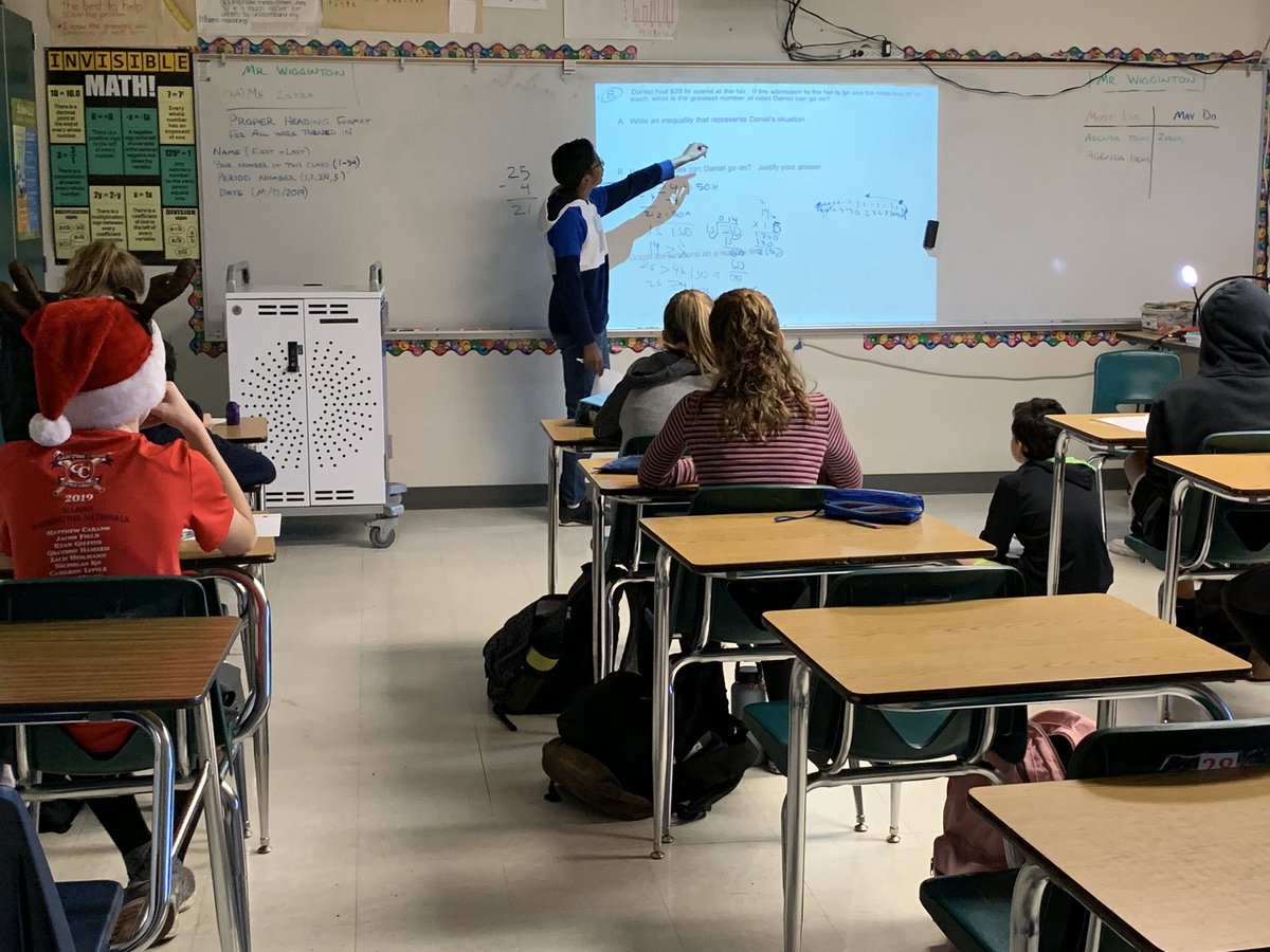 Demetrius_Ball's tweet image. Awesome to see students with the confidence and ability to teach their peers! #powerofjag #ourdestiniesarelinked