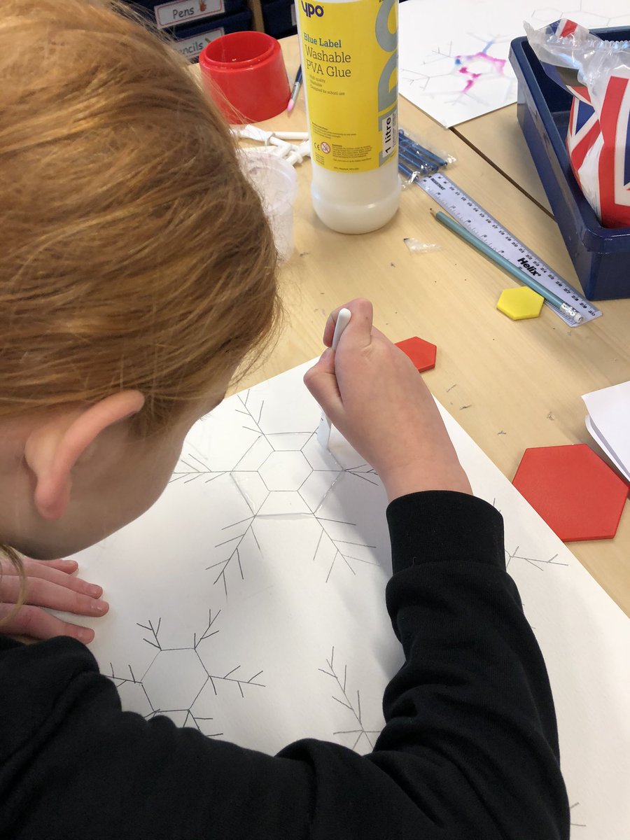 bridgendprimary's tweet photo. P5/6/7 we’re learning about snowflakes today and we then made our own watercolour ones. Fun fact, every snowflake starts with a hexagon! #STEM #snowflakefun https://t.co/cZGhJ7Mbsj