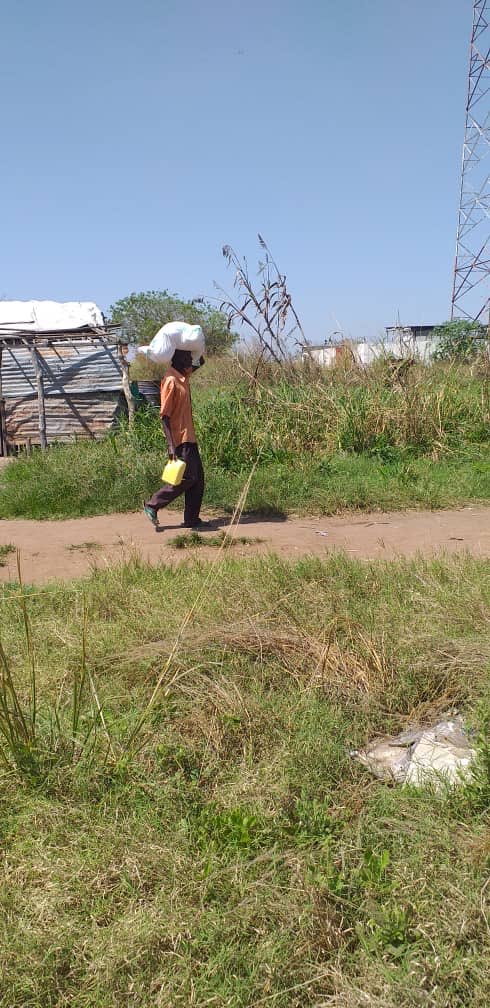 globalexplorer8's tweet photo. Humanitarian #Aid for one thousand #flood effected families in the village #Kuda in #SouthSudan. #TurkishEmbassyJuba #AFAD #TIKA #UNMISS @_AfricanUnion @AfDB @AfCfta #UNMISS #UNHCR #AA  #PeopleNeedsHelp #WeAreReadyToHelp https://t.co/D280mTdUjb