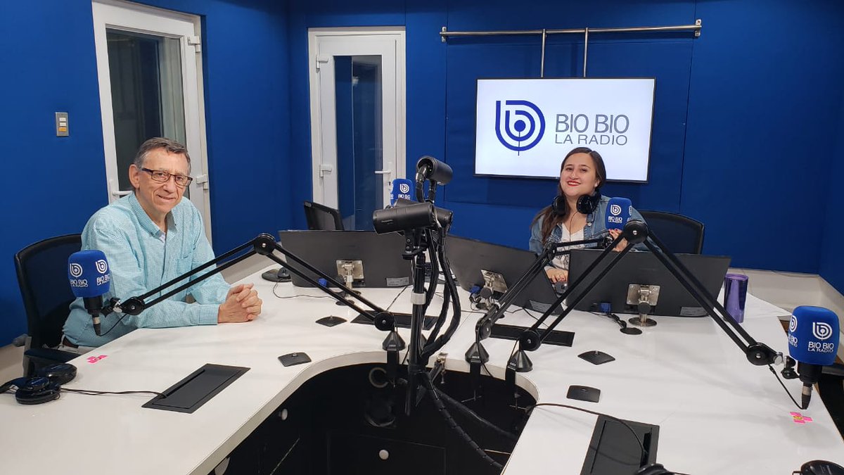 LukkapChile's tweet photo. #Lukkap en #RadioBioBio: Te invitamos a escuchar la entrevista realizada a nuestro Director de Desarrollo #AndresJara, en el programa "Una semana en la radio" de @biobio, junto a la periodista #FranciscaCarvajal https://t.co/nUoLpBp4d6 #Trabajo #Personas #Outplacement #RRHH https://t.co/xhmf8aXr4H
