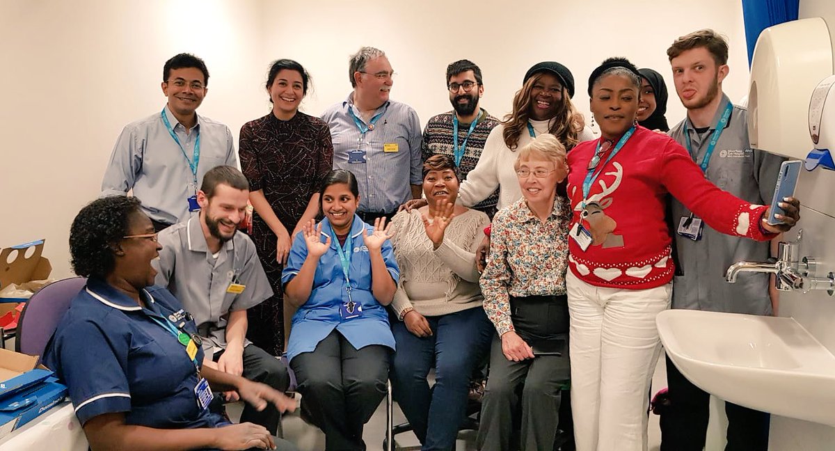 Glaucoma team #Barking #MoorfieldsStaff after our delicious Christmas 🎄lunch. Privileged to work with each one of you @Moorfields. Great to see some old faces. #TeamWorkMakesTheDreamWork