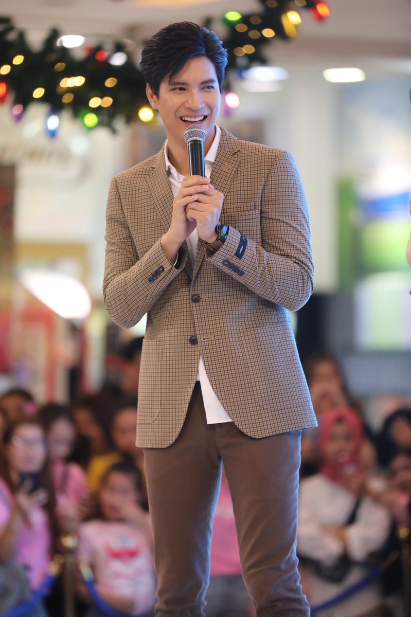 MM84665902's tweet photo. ยิ้มแบบนี้ใจละลายแล้วนะพี่ผา มามาม���555รัก #ไมค์มุก #เรือบาปแห่งภูพยัคฆ์ https://t.co/PJsbayX9vp